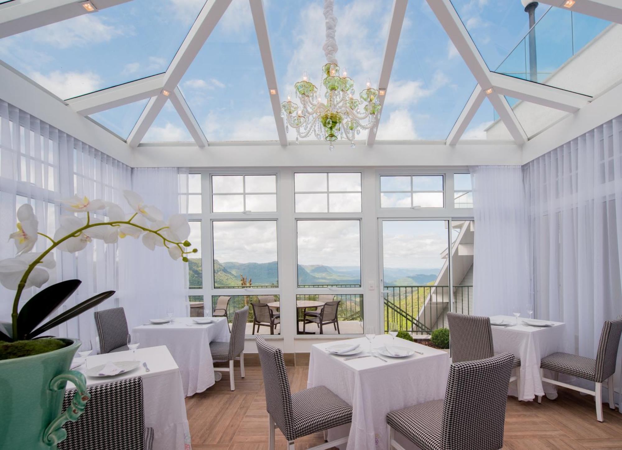 Castelo Saint Andrews Hotel Gramado Ngoại thất bức ảnh